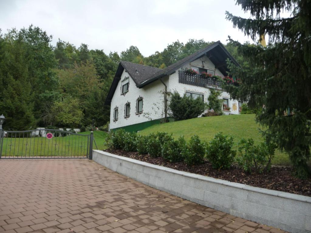 Landhaus Hubertus Guest House Litzendorf Exterior photo
